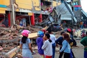 Suasana pasca gempa dan tsunami Palu.